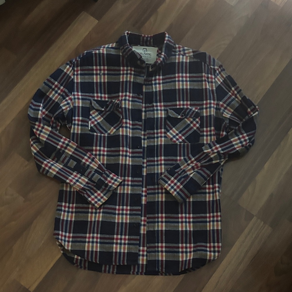 Icelantic Classic Navy and Red Plaid Men's Flannel Shirt | Large
